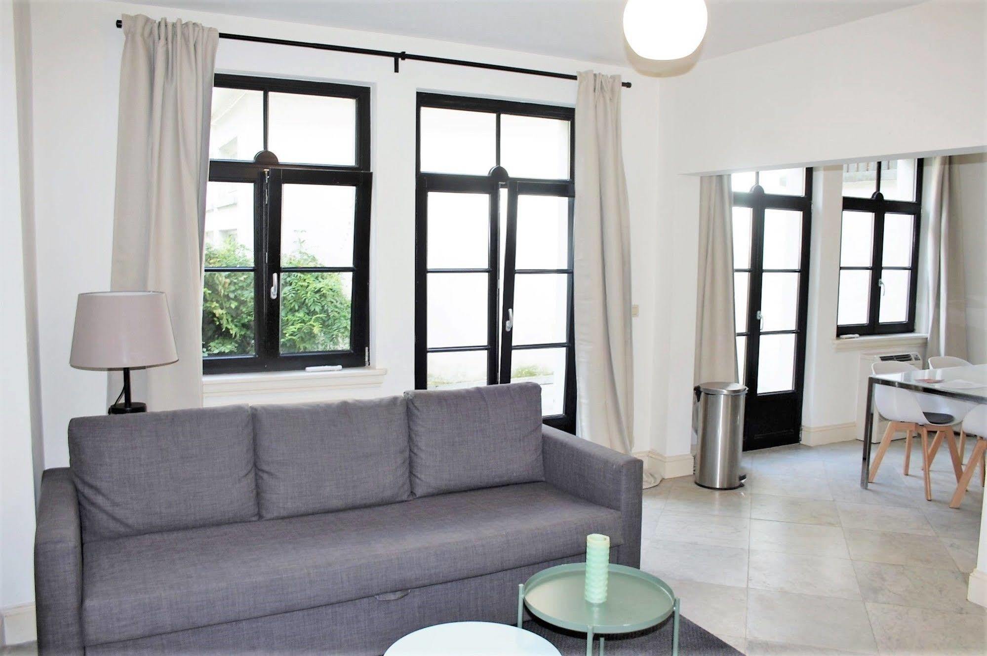 Traditional Modern Centre Appartement